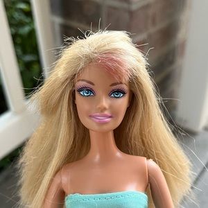 2011 Strollin’ Pups Barbie